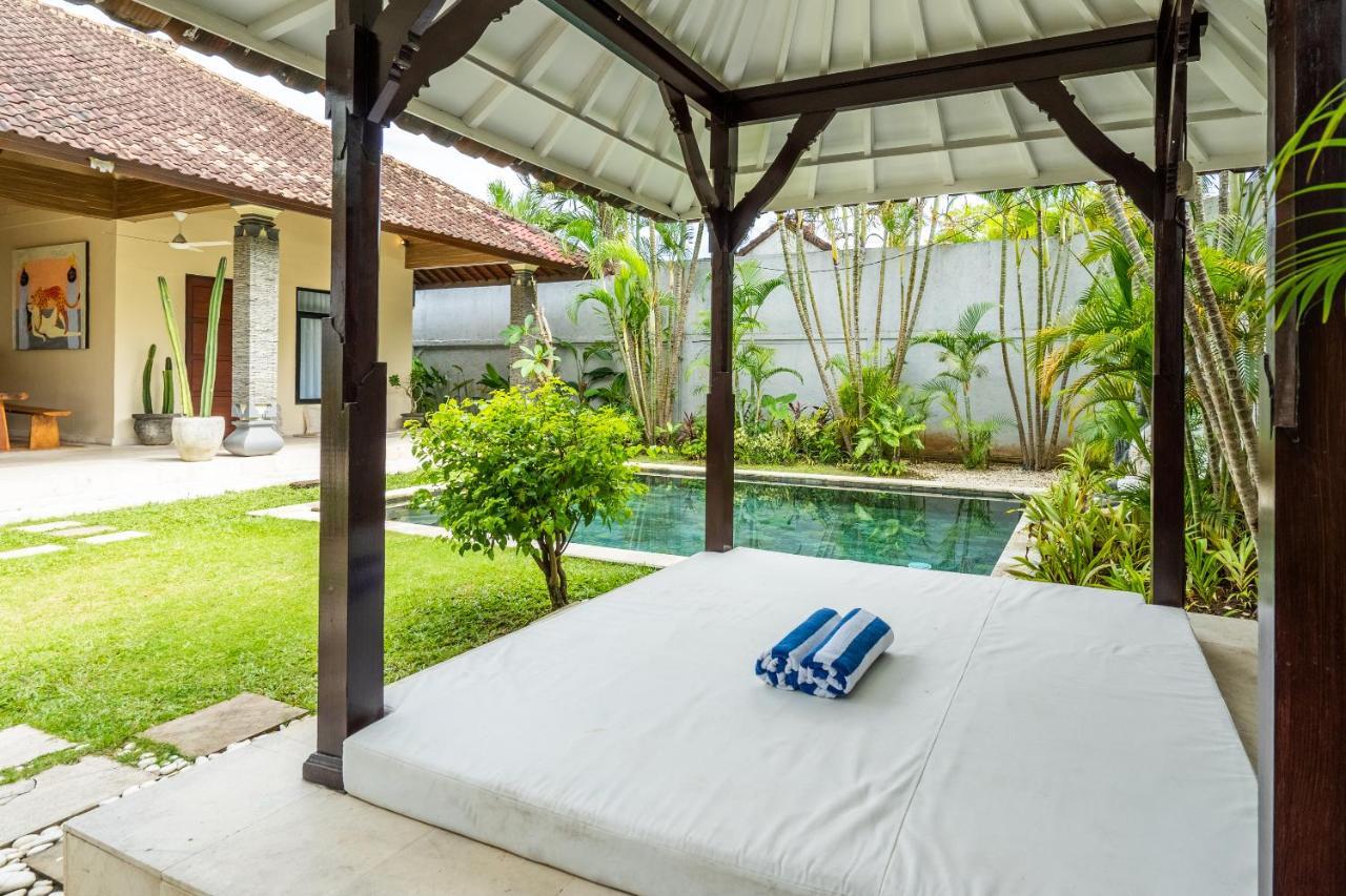 Villa Damai Oasis In The Heart Of Seminyak Esterno foto