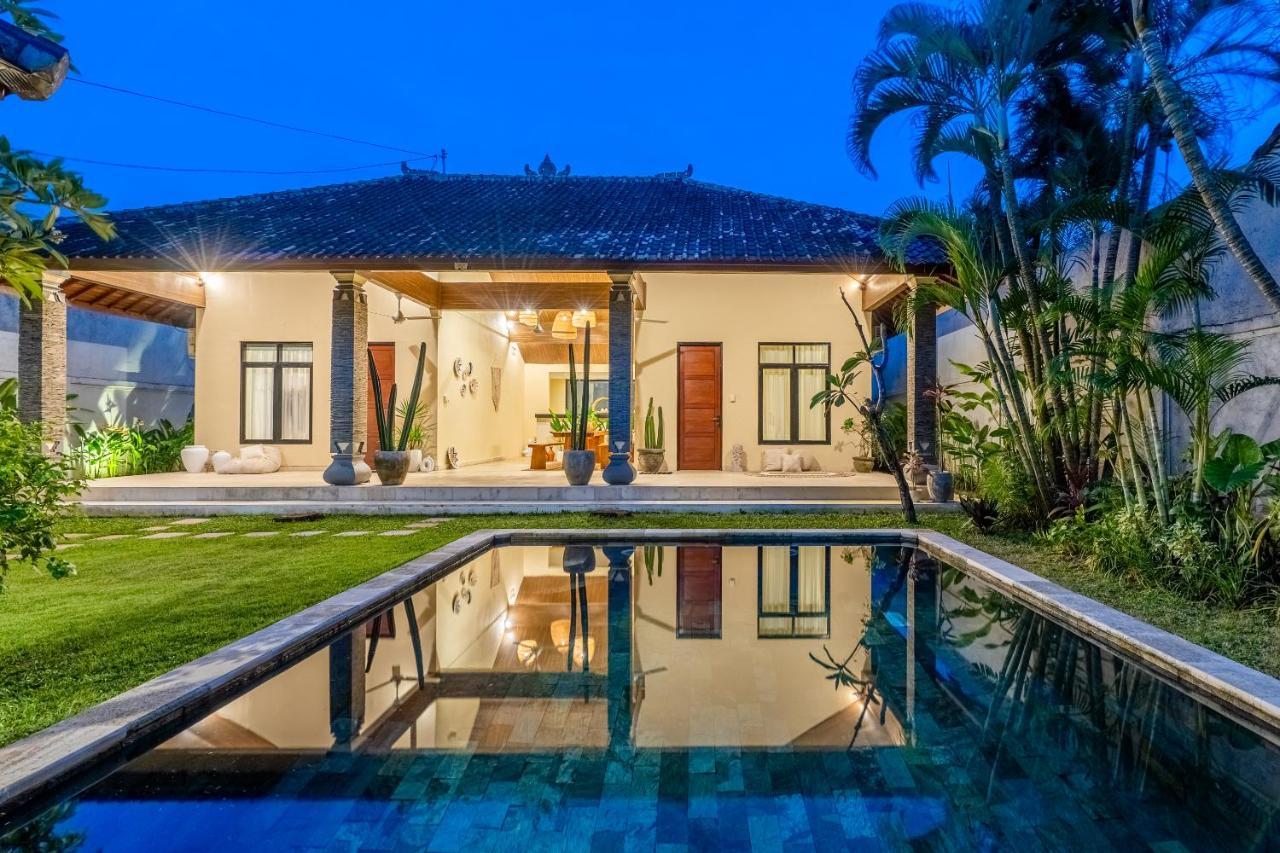 Villa Damai Oasis In The Heart Of Seminyak Esterno foto