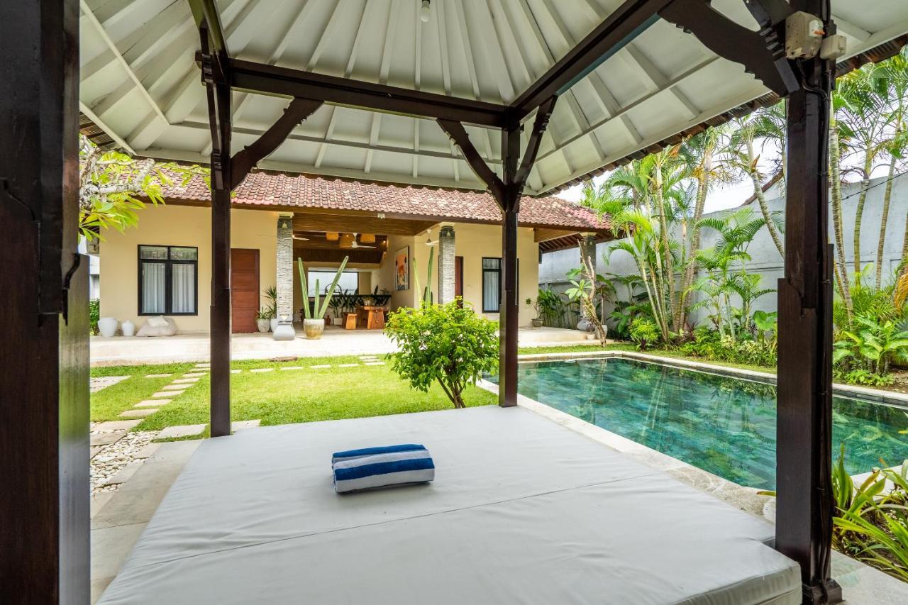 Villa Damai Oasis In The Heart Of Seminyak Esterno foto